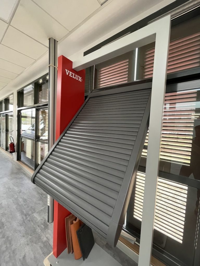 Volet protection chaleur VELUX